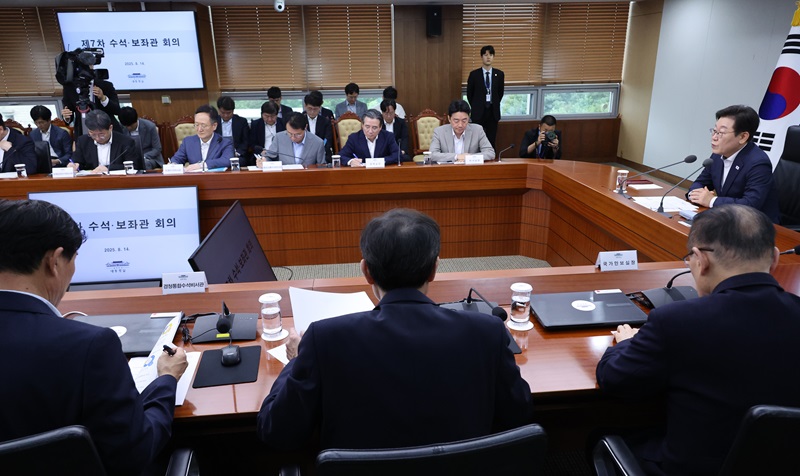 Read more about the article 소비쿠폰연구소, 내수 살리는 소비쿠폰 정책 정리