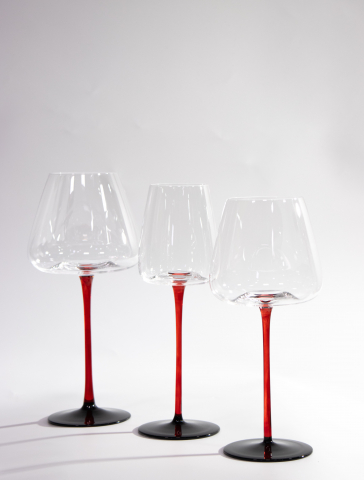 Read more about the article 일상을 바꾸는 프리미엄 와인잔